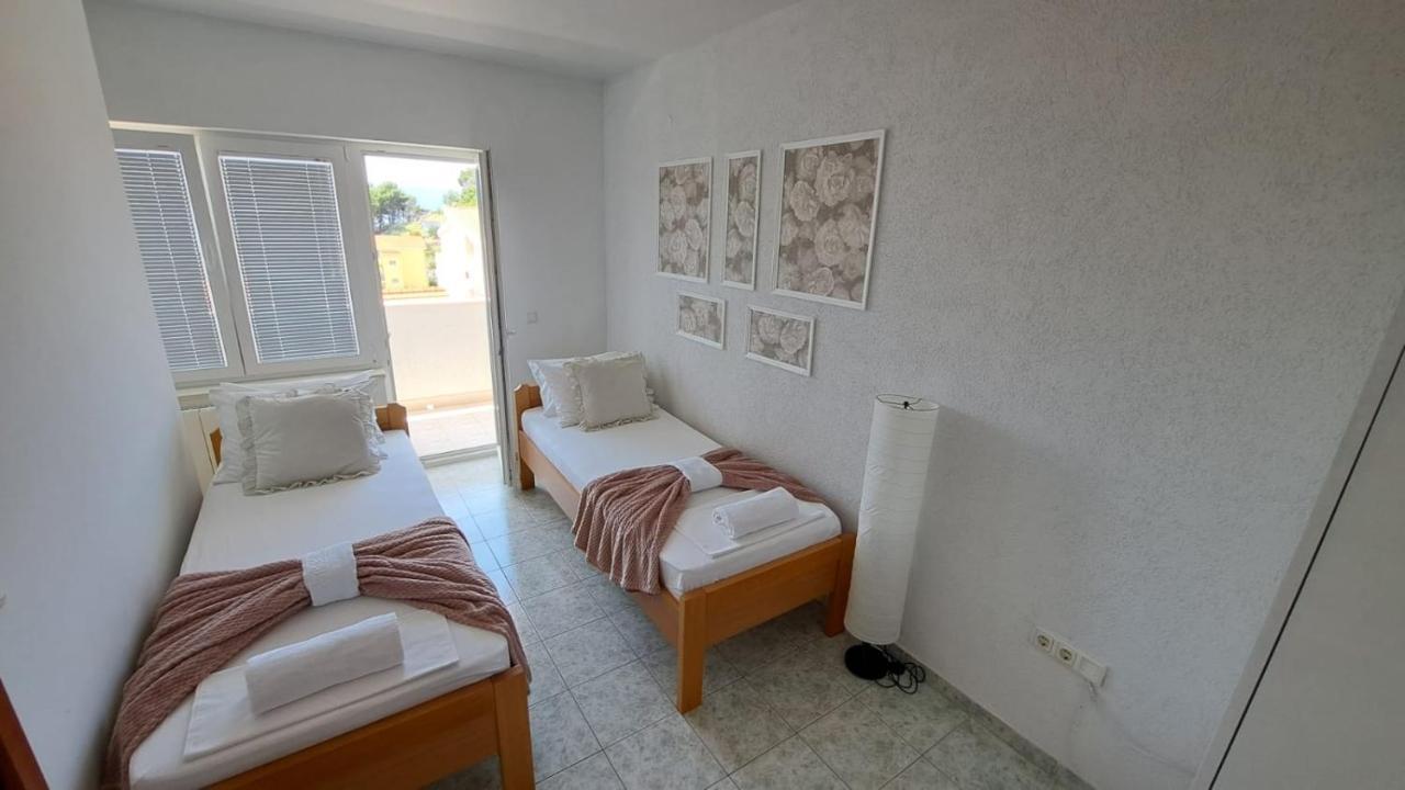 Apartments Duće المظهر الخارجي الصورة